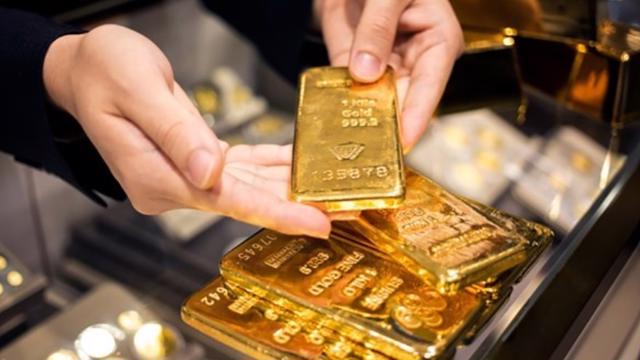 Chuyên gia nói gì về việc nhập khẩu vàng miếng để bình ổn thị trường?